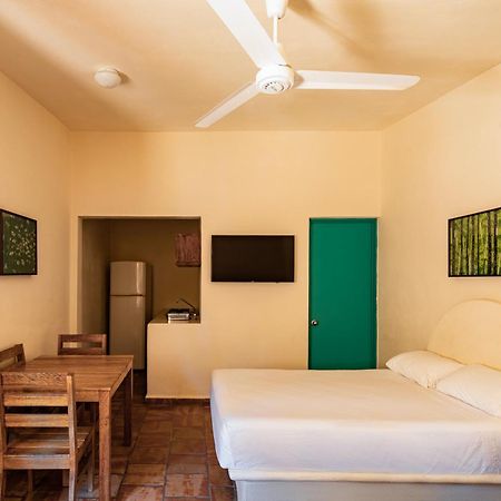 Bungalows Las Arenas San Patricio Melaque Eksteriør bilde
